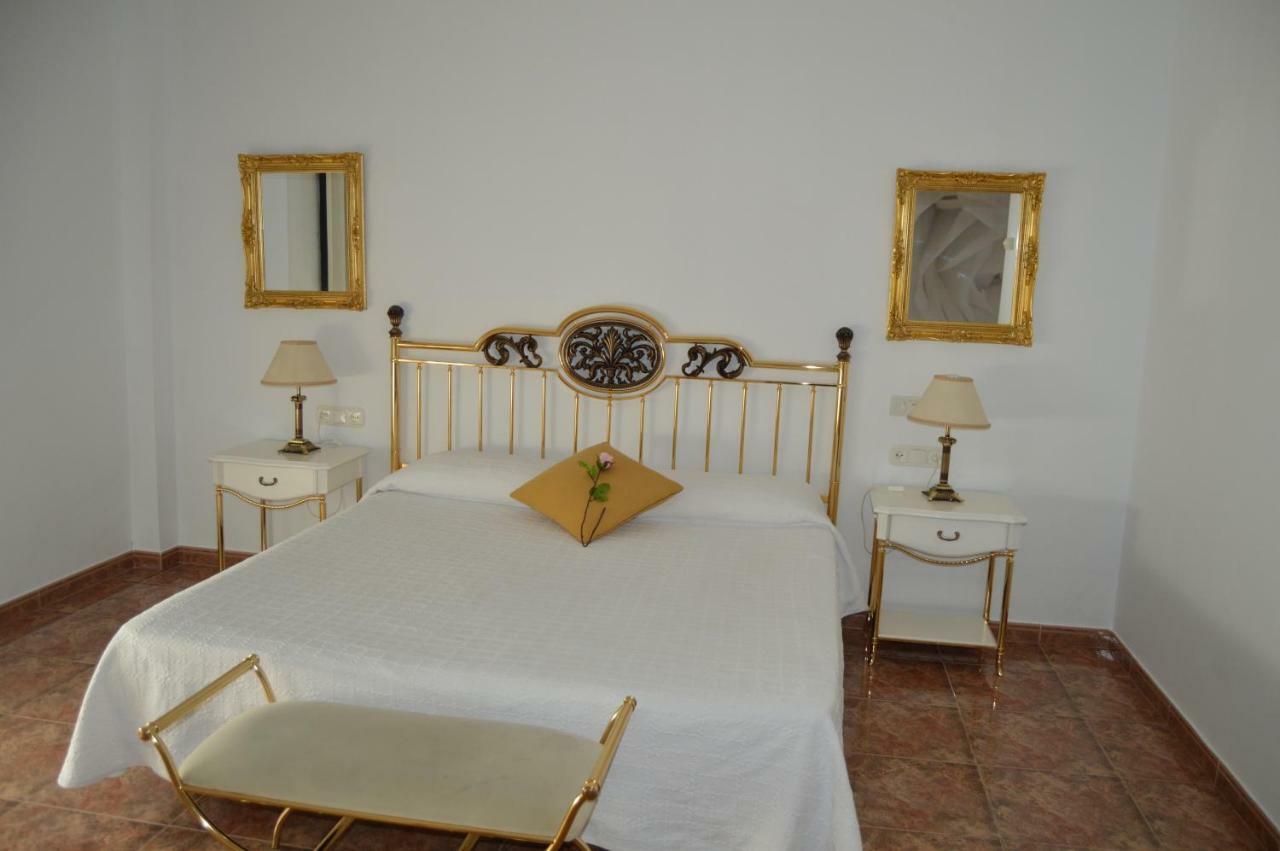 Hotel Poniente Moraleda De Zafayona Екстер'єр фото