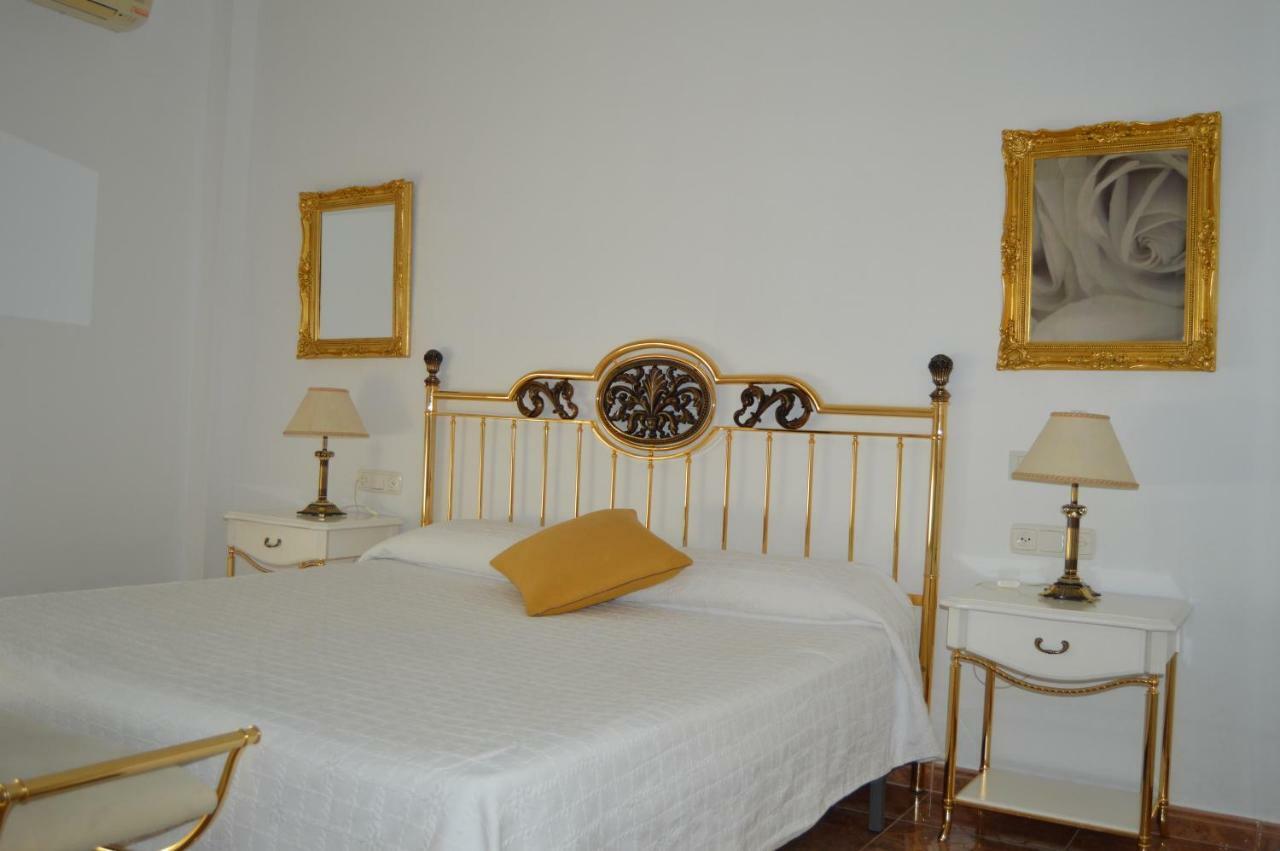 Hotel Poniente Moraleda De Zafayona Екстер'єр фото